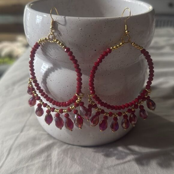 Elegant Gold Plated Red Beaded Handmade Artesanal Earrings - Picture 1 of 6